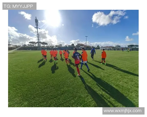 足球巨星的成长轨迹与传奇故事解析从少年到世界顶级球员的心路历程